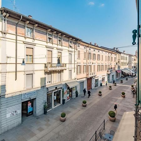 Appartamento Piazza Garibaldi - F&L Apartment Brescia Eksteriør bilde