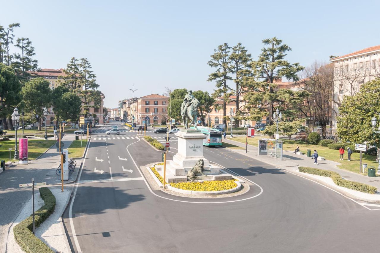 Appartamento Piazza Garibaldi - F&L Apartment Brescia Eksteriør bilde