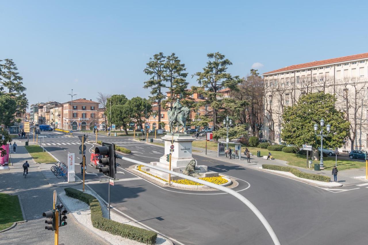 Appartamento Piazza Garibaldi - F&L Apartment Brescia Eksteriør bilde