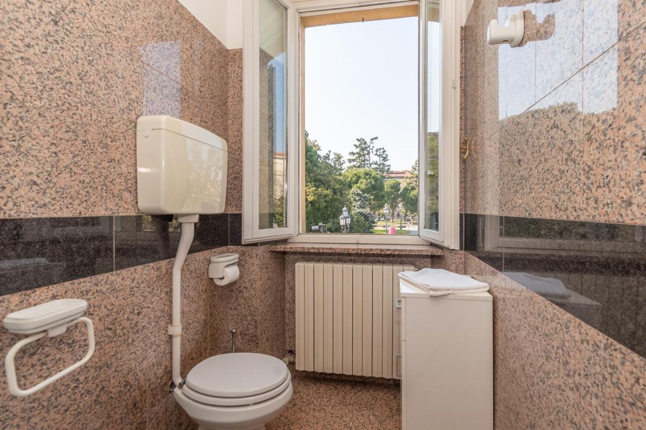 Appartamento Piazza Garibaldi - F&L Apartment Brescia Eksteriør bilde